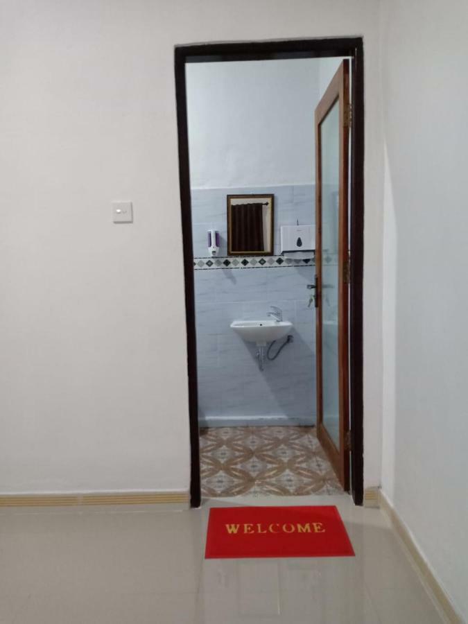 Santhi Guna Bungalow Toyapakeh Exterior photo